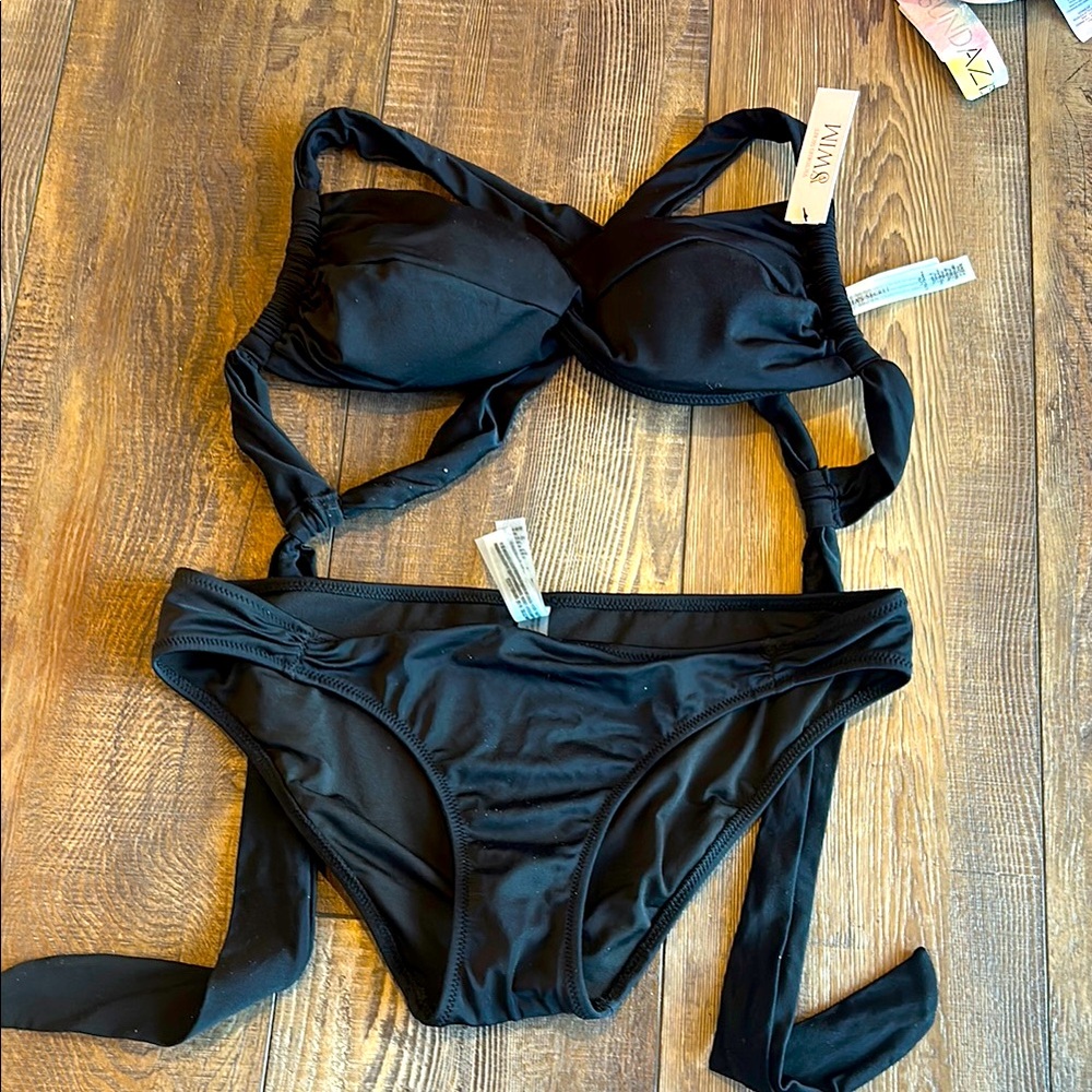 NWT L top M bottom
